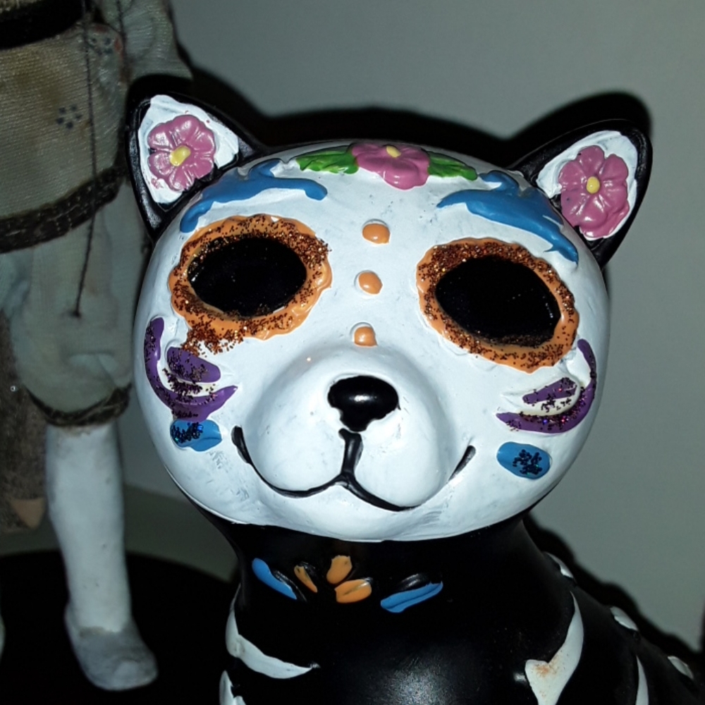 SOLD!!! NWOT Dia de los Muertos Kitty Cat - Picture 3 of 8